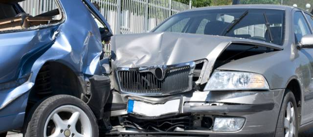 Abogados de Accidentes y Choques de Autos y Carros en Maywood Ca.